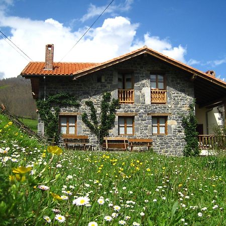 Penzion Casa Carielda Pembes Exteriér fotografie