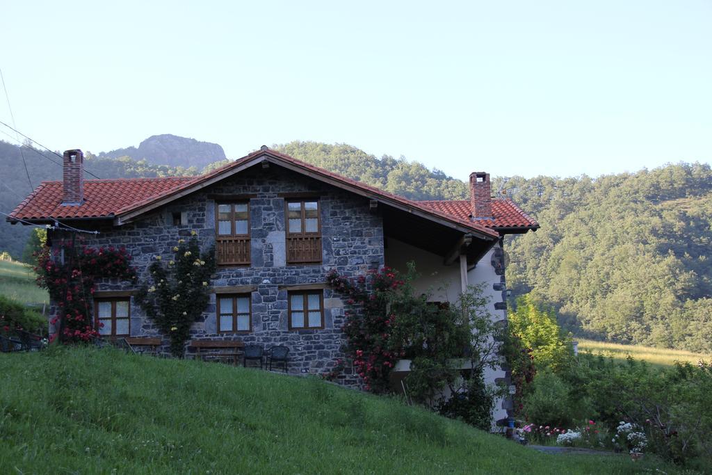 Penzion Casa Carielda Pembes Exteriér fotografie